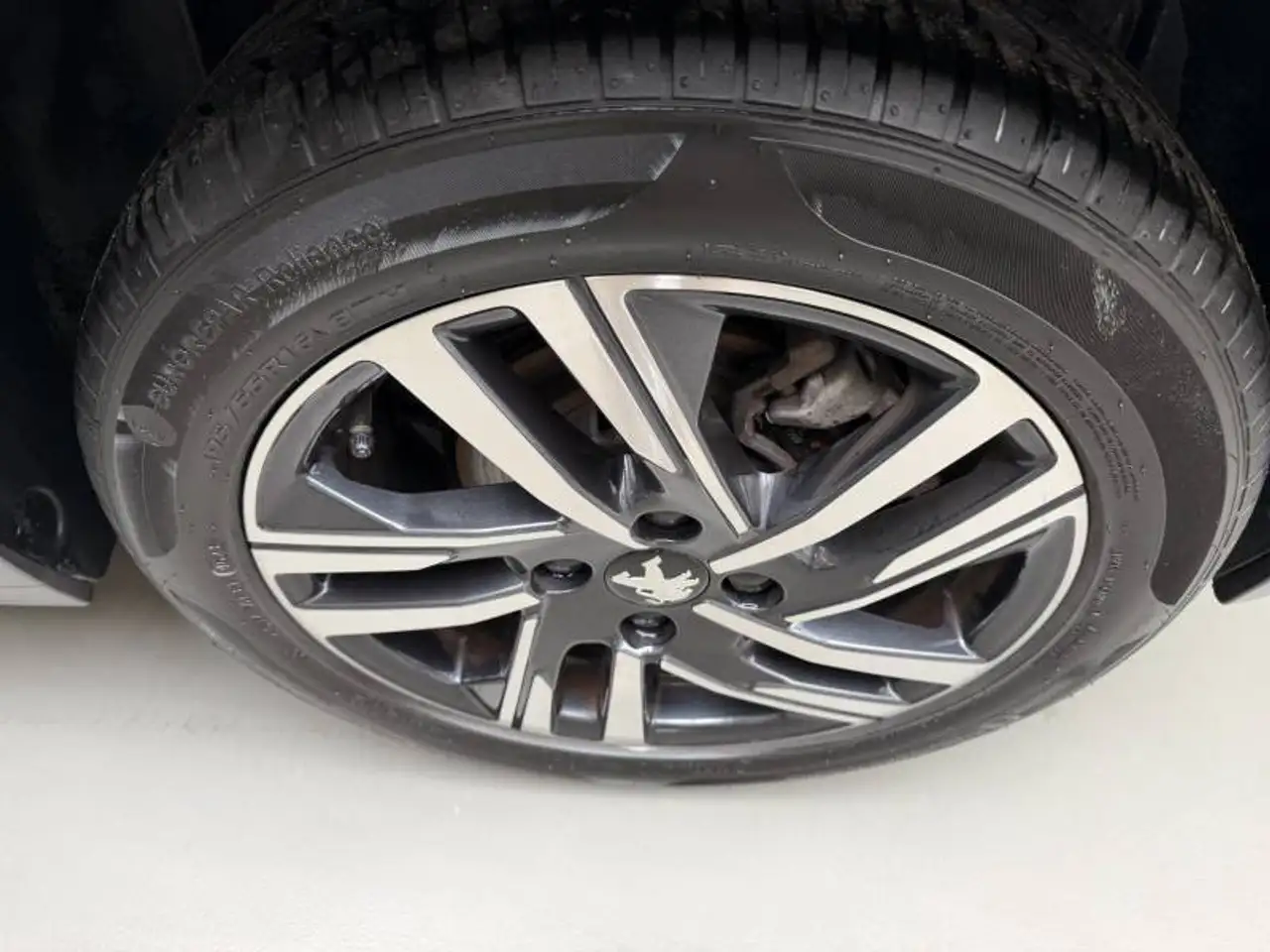Peugeot 208 2 1.5 BlueHDi 100 MAN6 S&S Allure, миниатюра 4
