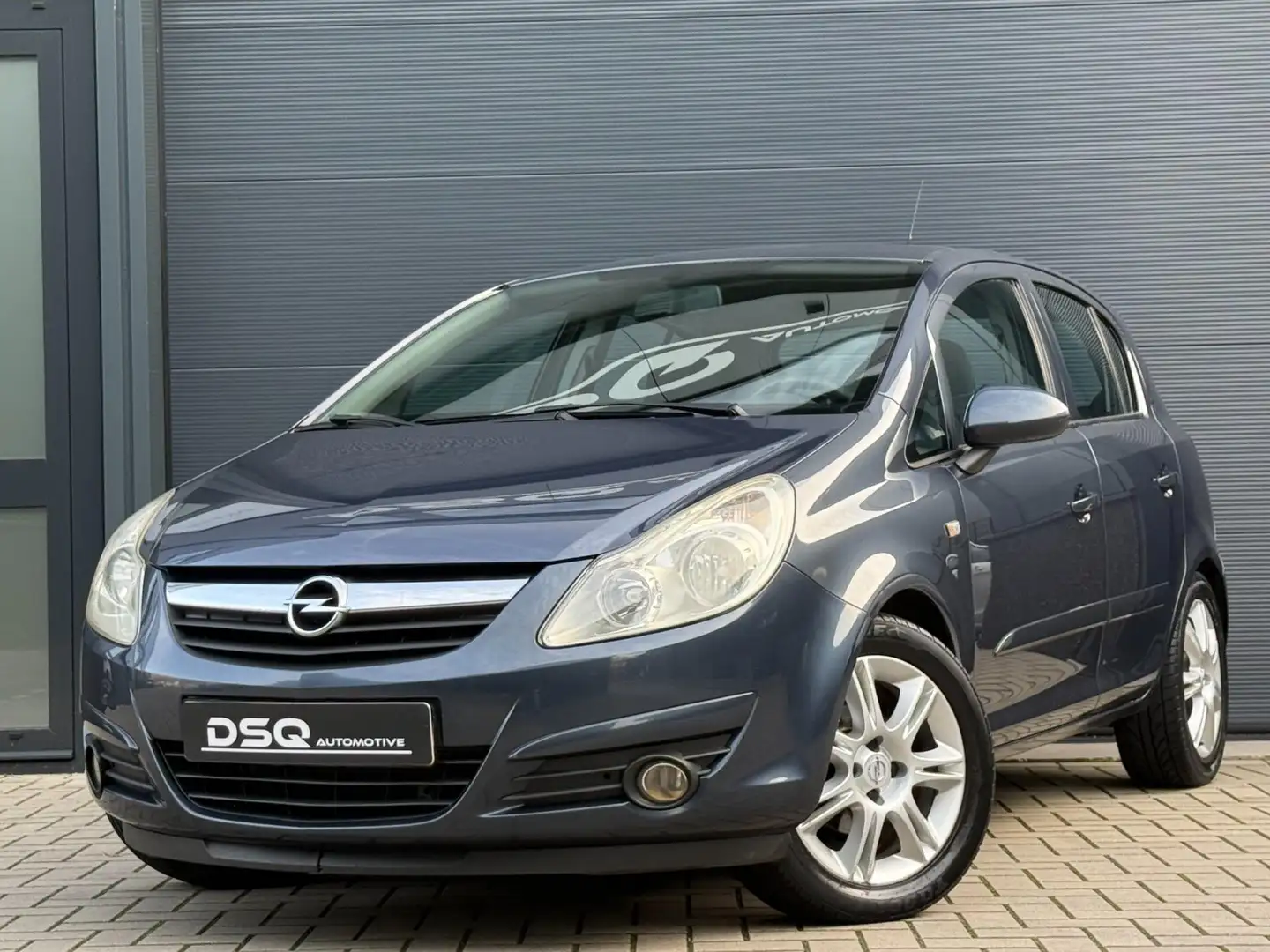 Opel Corsa 1.2-16V Enjoy Blauw - 1