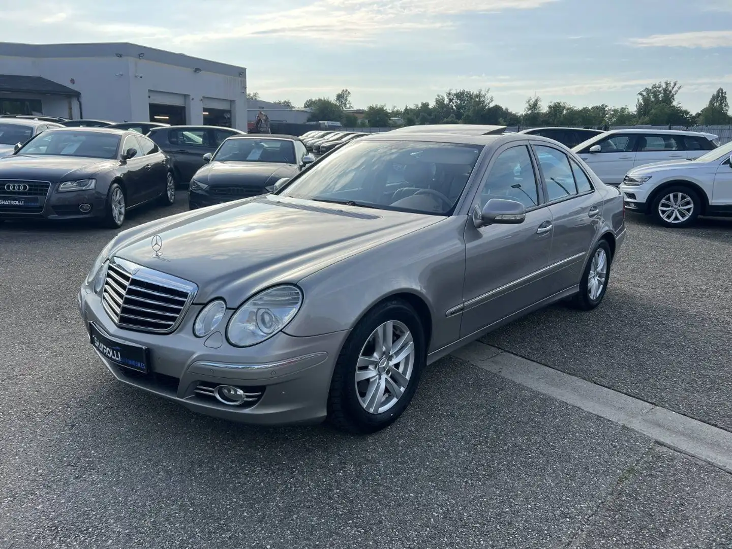 Mercedes-Benz E 320 III (S211) 320 3.0 CDI 224ch V6 Avantgarde 7GTroni Grijs - 1