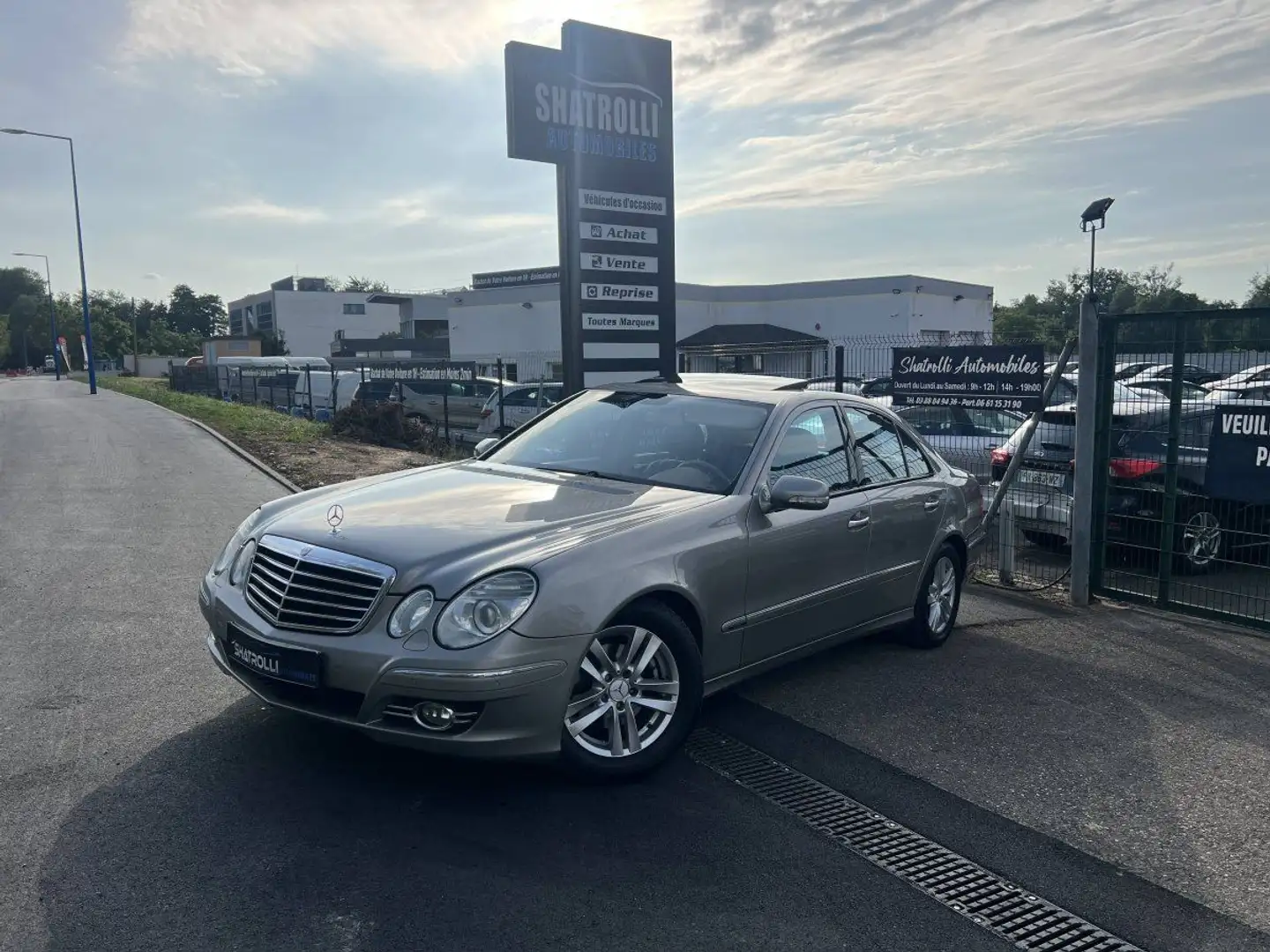 Mercedes-Benz E 320 III (S211) 320 3.0 CDI 224ch V6 Avantgarde 7GTroni Gris - 1