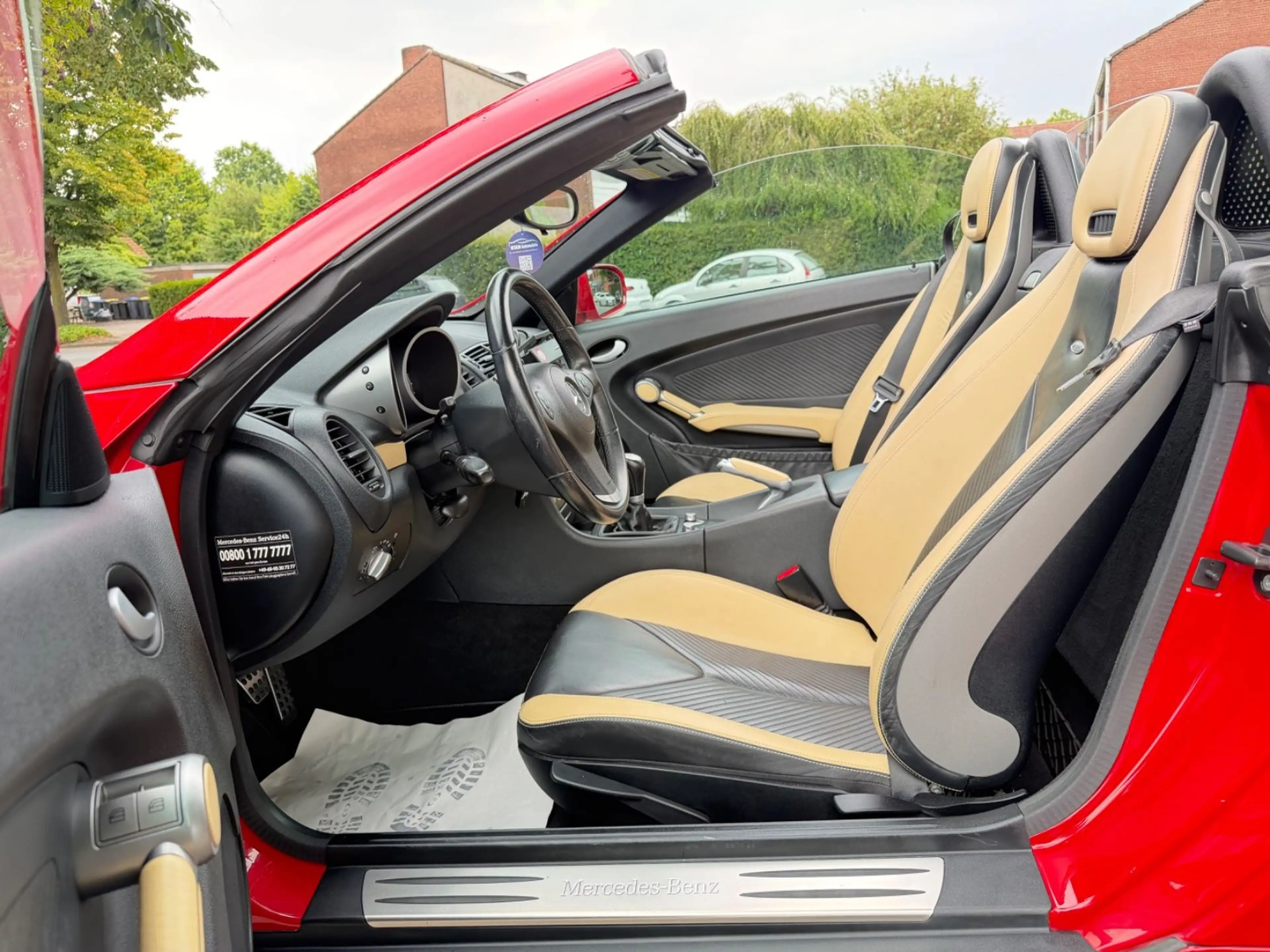 Mercedes-Benz SLK 300 SLK Roadster 300*AMG LINE*DESIGNO*LEDER*NAVI* — photo 13