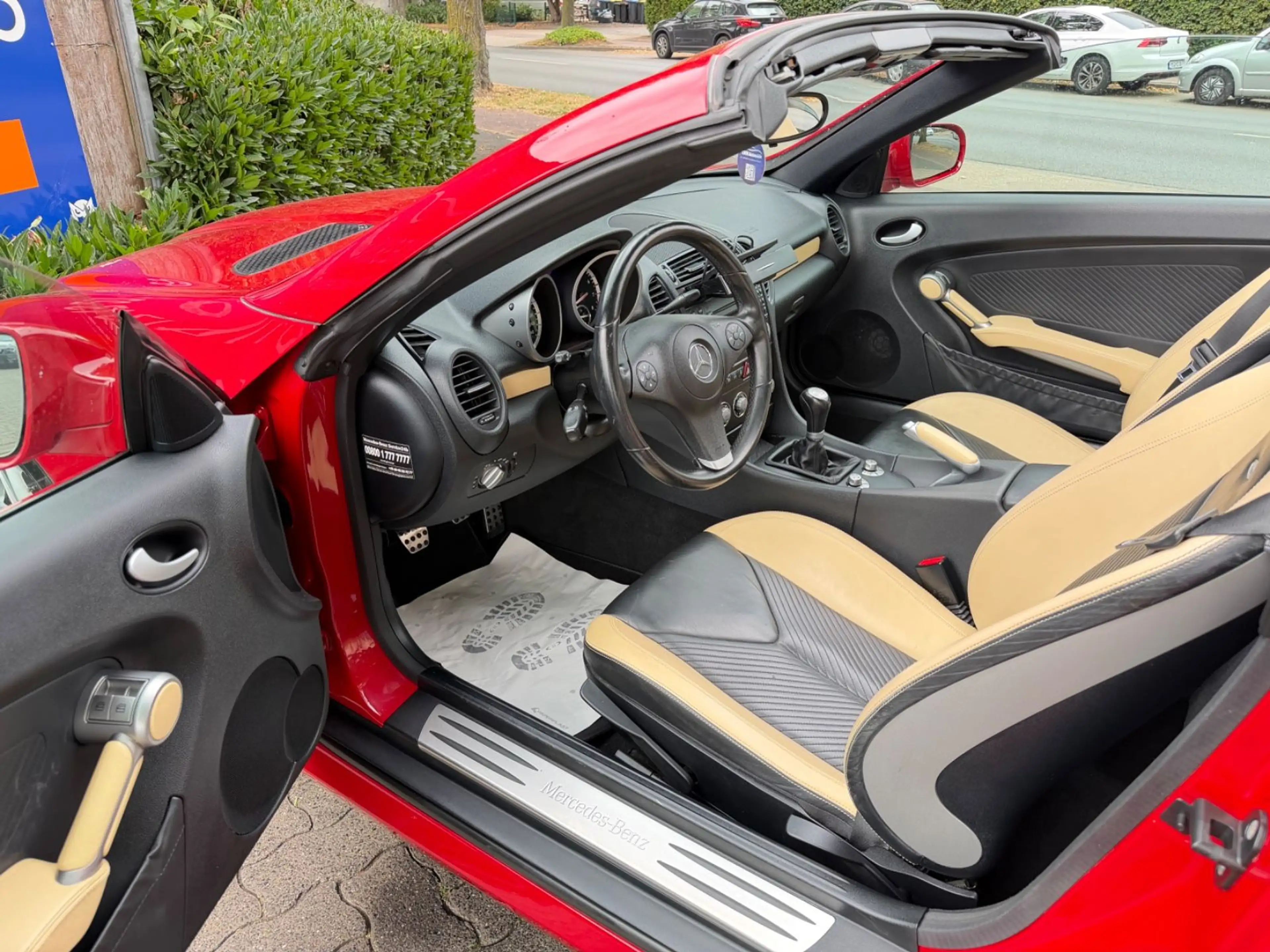 Mercedes-Benz SLK 300 SLK Roadster 300*AMG LINE*DESIGNO*LEDER*NAVI* — photo 11