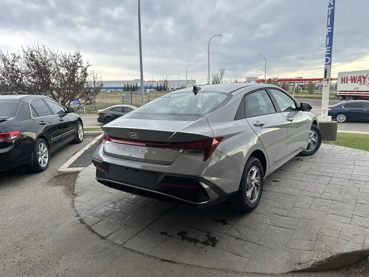 Hyundai ELANTRA снимка Hyundai ELANTRA