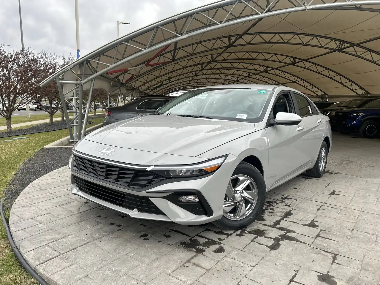 Hyundai ELANTRA снимка Hyundai ELANTRA
