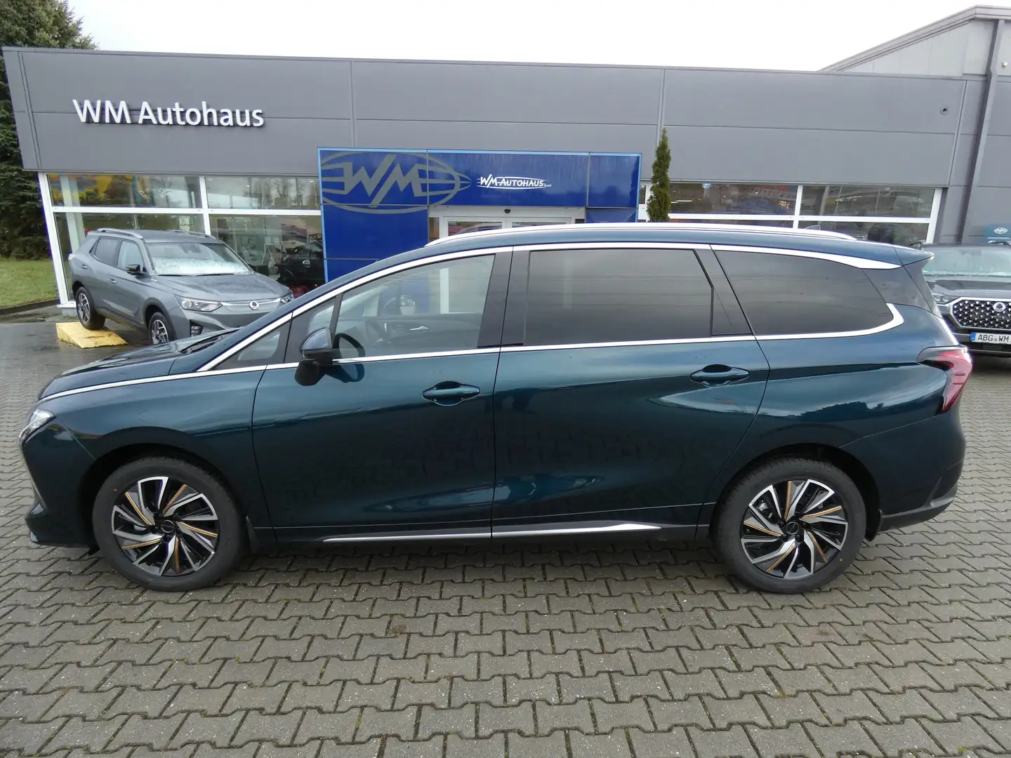 DFSK Forthing 4 U-Tour 1,5T GDI Automatik Leder 7 Sitze Massage Grün - 2