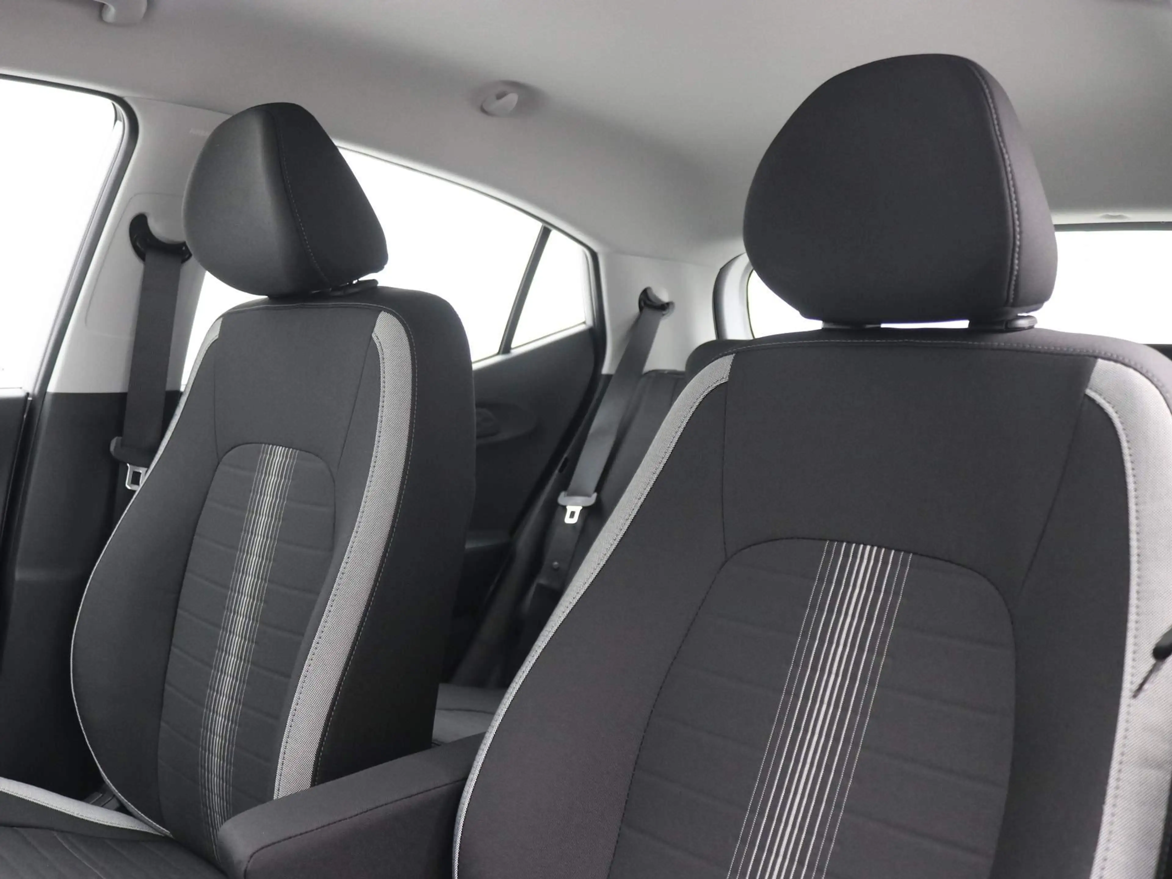 Hyundai i10 1.0 Comfort Smart / Navigatie / Cruise Control / A — photo 17