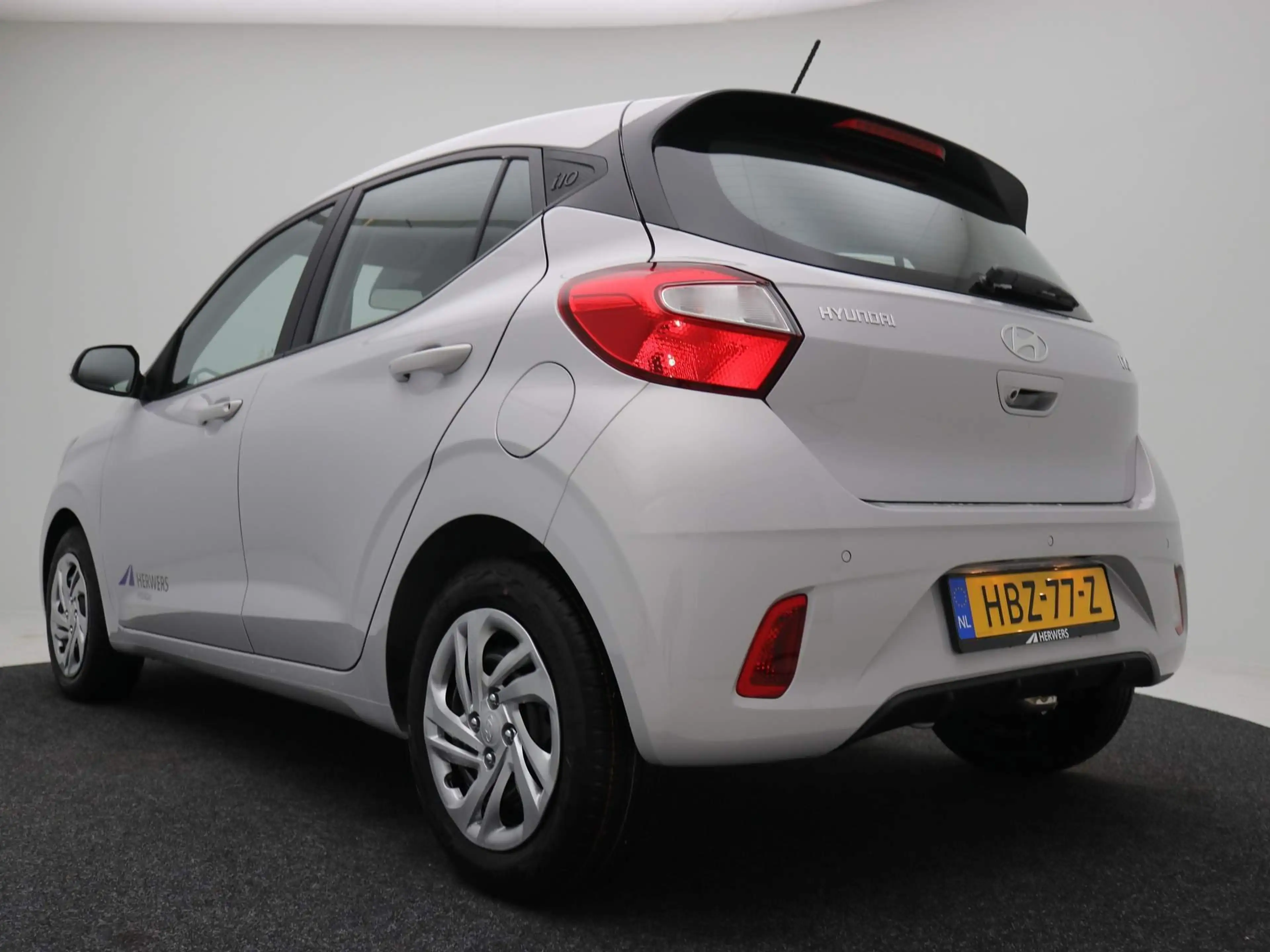 Hyundai i10 1.0 Comfort Smart / Navigatie / Cruise Control / A — photo 22