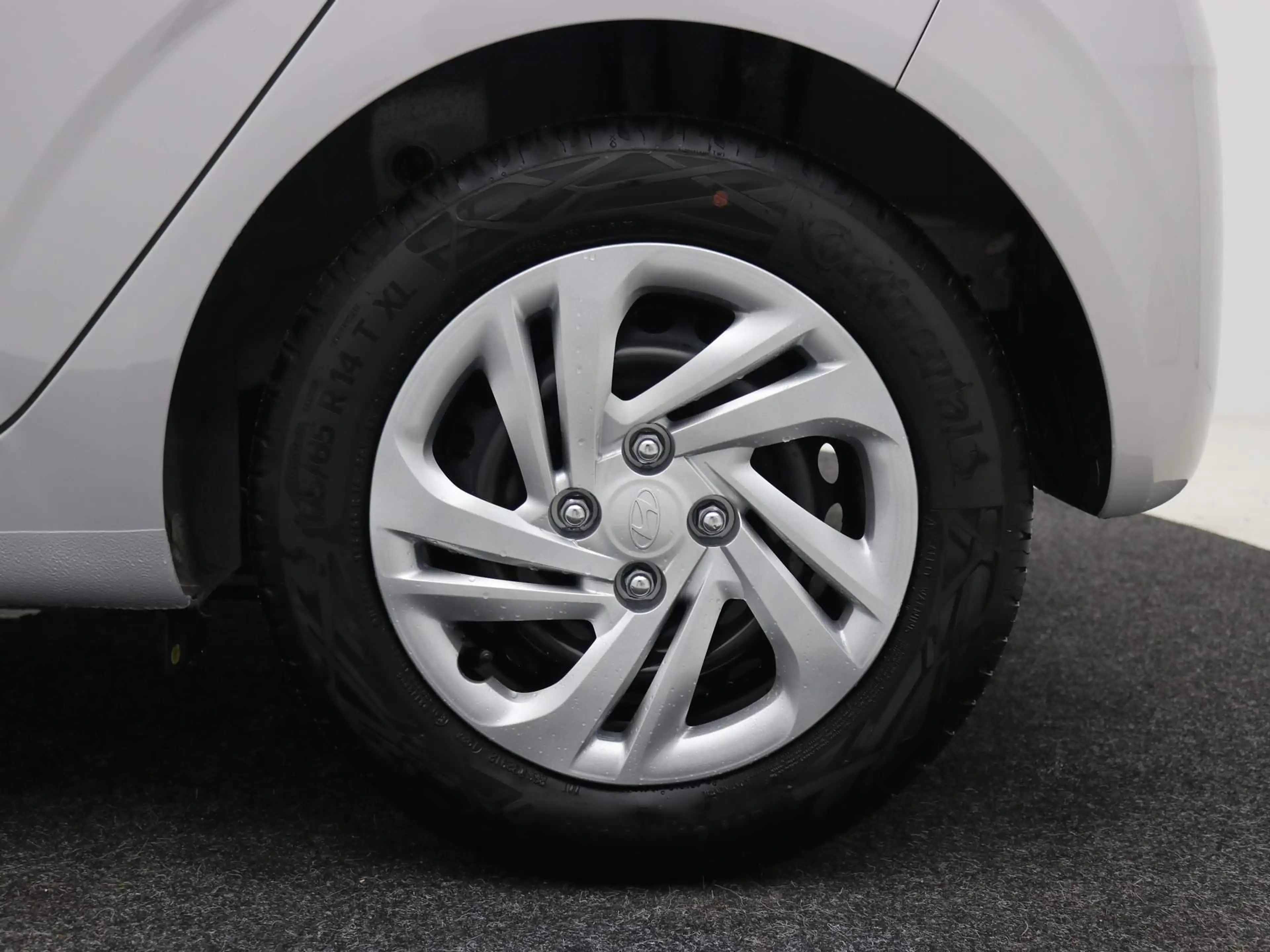 Hyundai i10 1.0 Comfort Smart / Navigatie / Cruise Control / A — photo 13