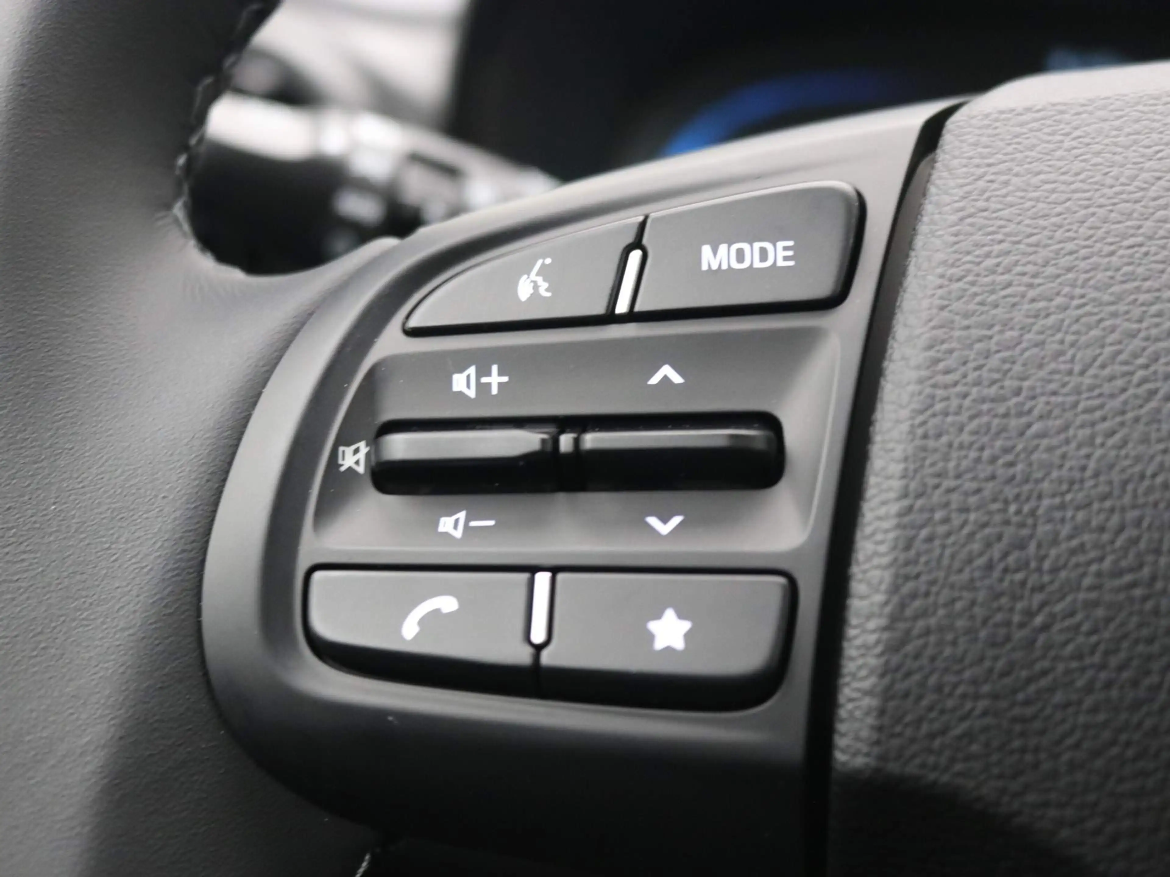 Hyundai i10 1.0 Comfort Smart / Navigatie / Cruise Control / A — photo 36
