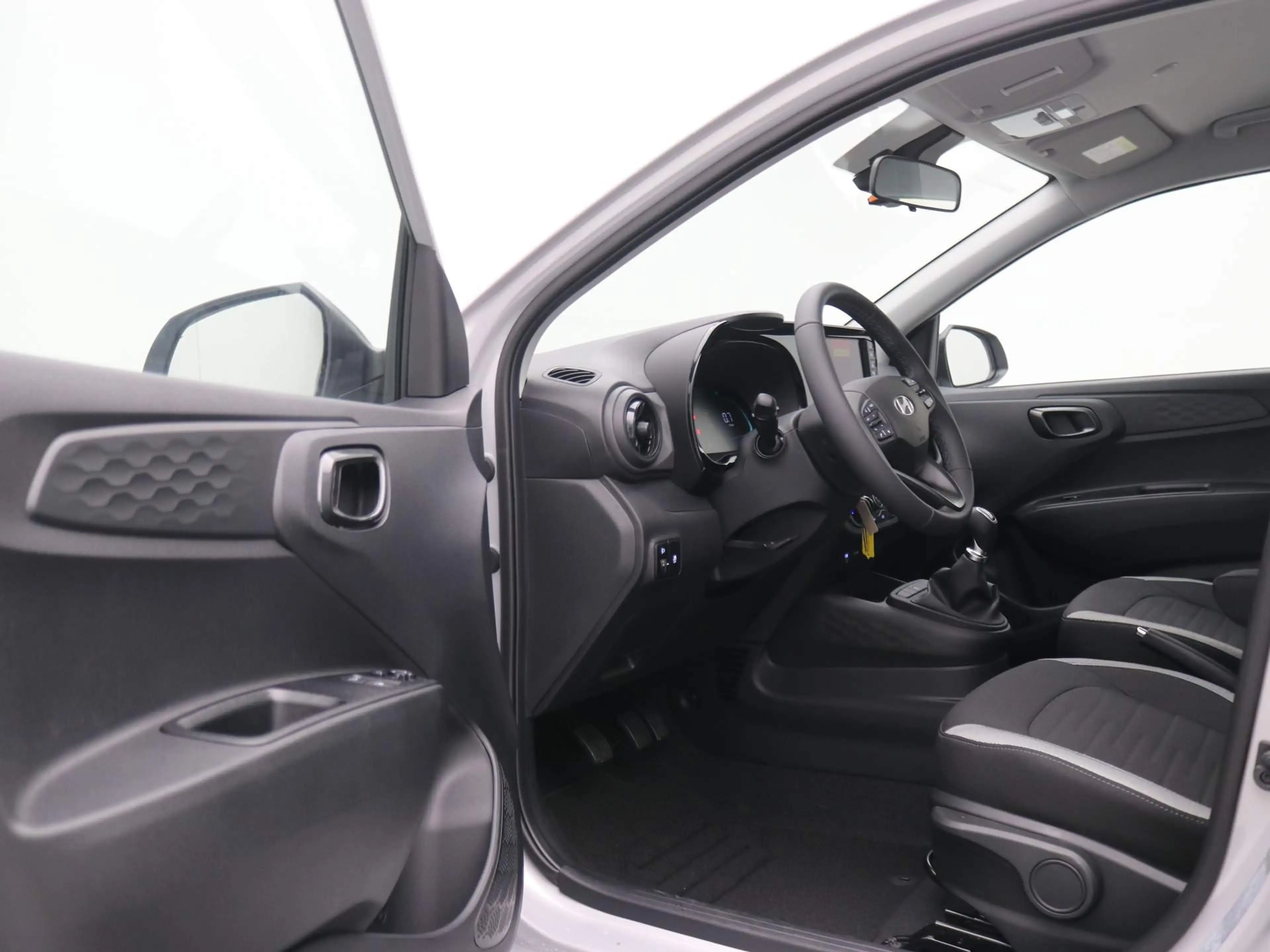 Hyundai i10 1.0 Comfort Smart / Navigatie / Cruise Control / A — photo 32
