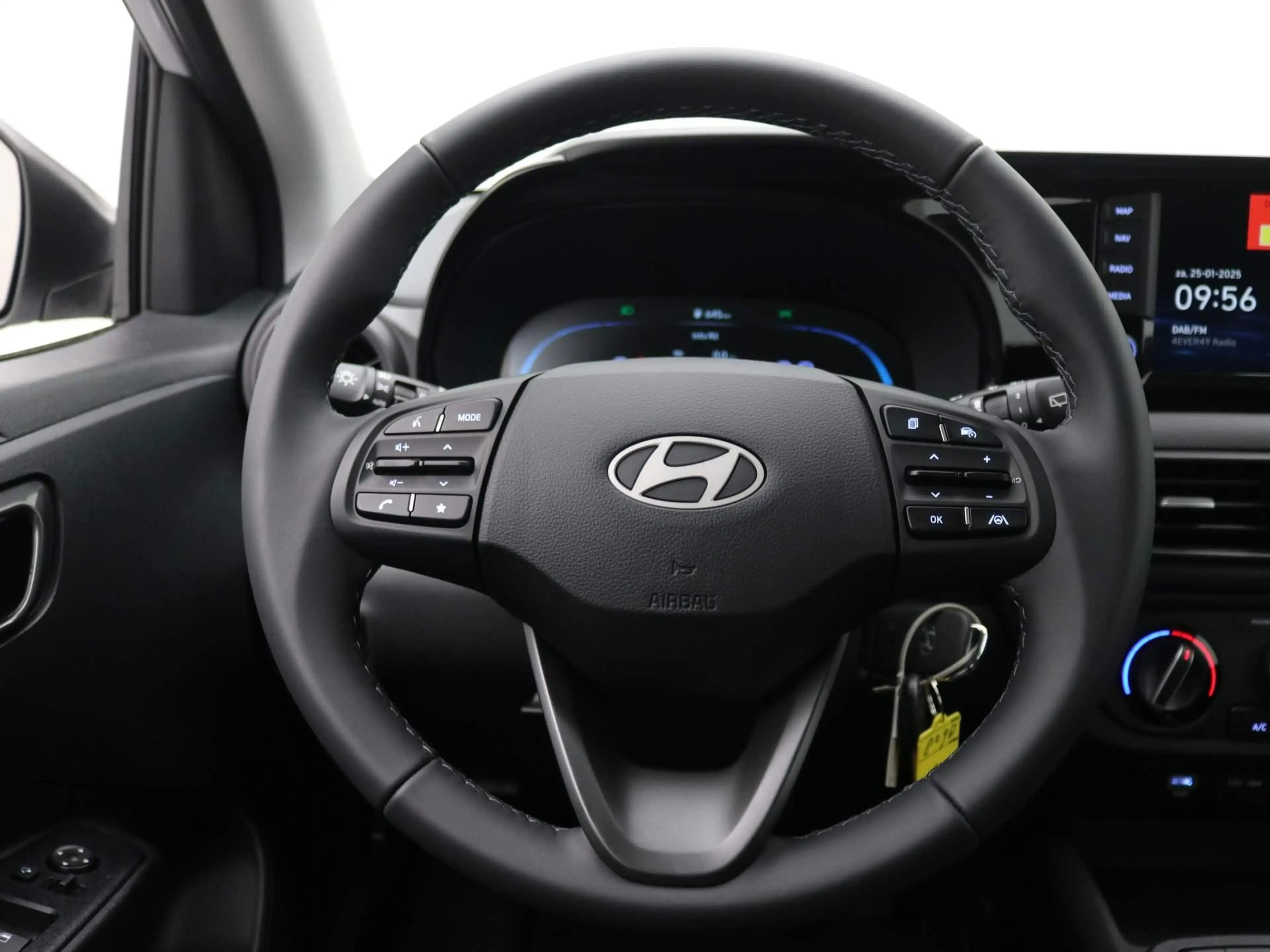 Hyundai i10 1.0 Comfort Smart / Navigatie / Cruise Control / A — photo 8