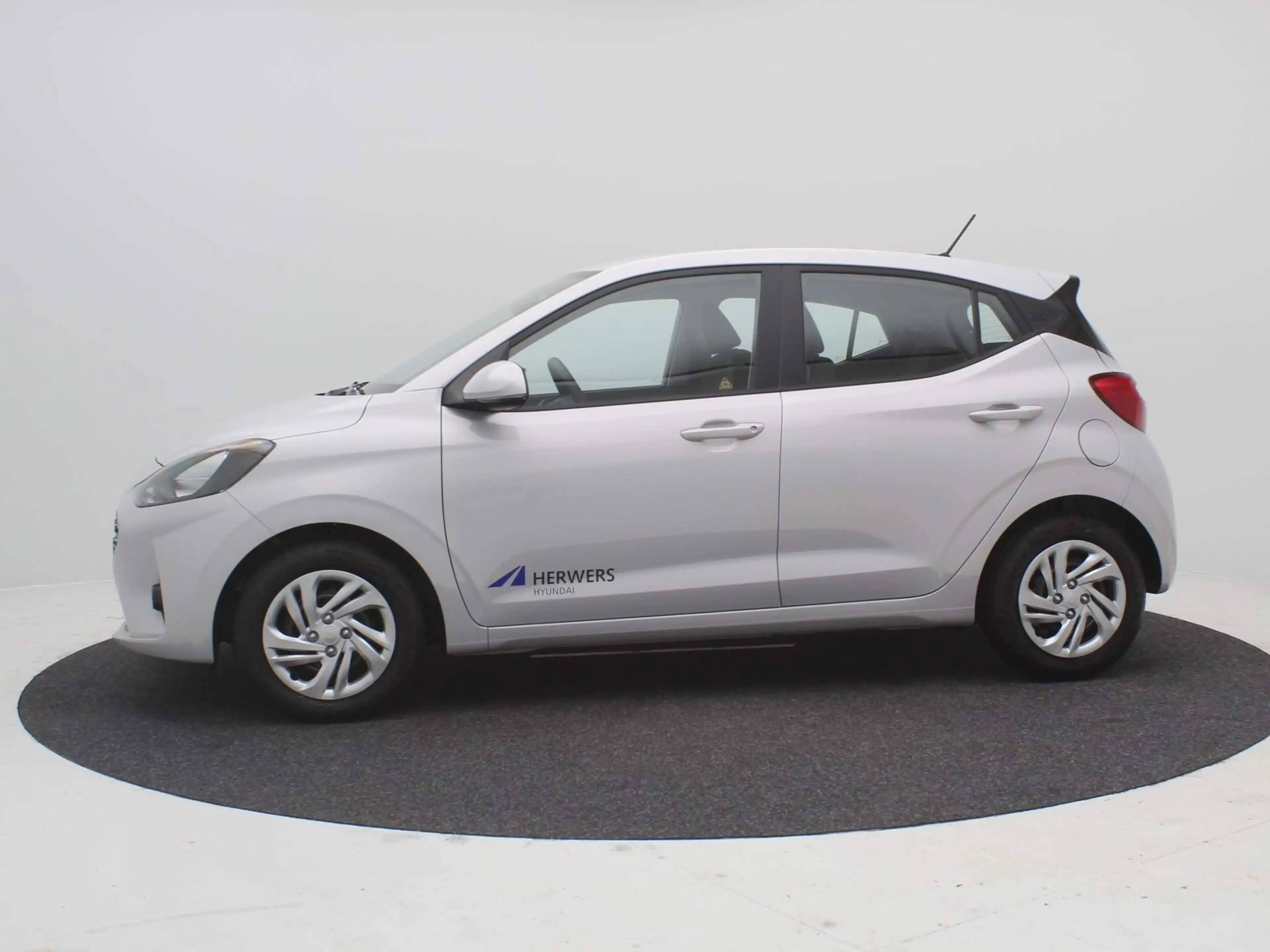 Hyundai i10 1.0 Comfort Smart / Navigatie / Cruise Control / A — photo 6