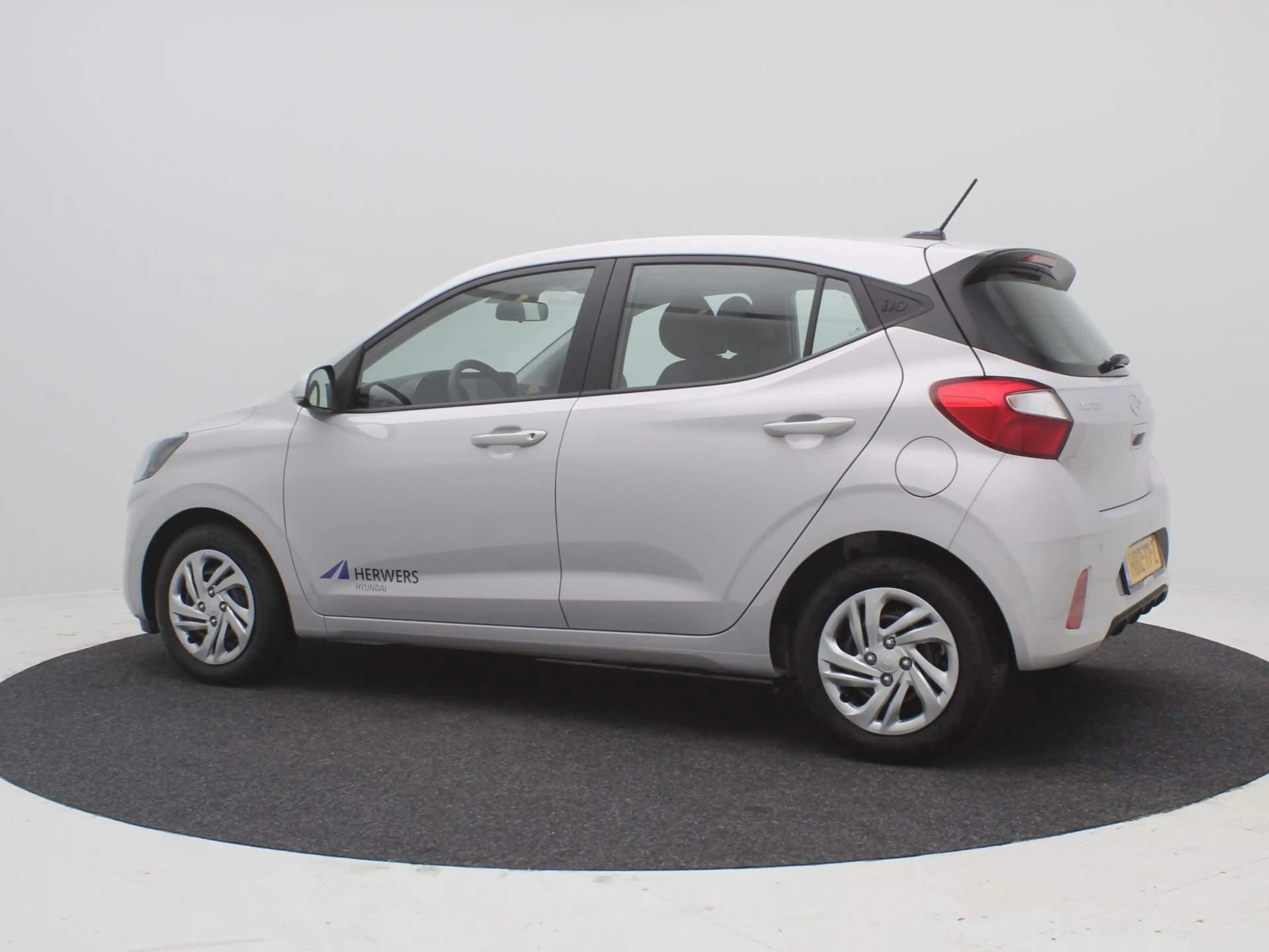 Hyundai i10 1.0 Comfort Smart / Navigatie / Cruise Control / A — photo 10