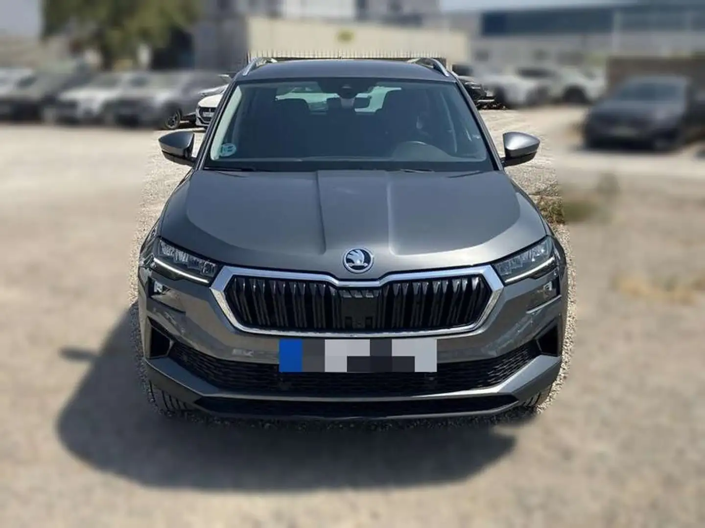 Skoda Karoq 1.5 TSI Ambition ACT DSG 110KW Gris - 2