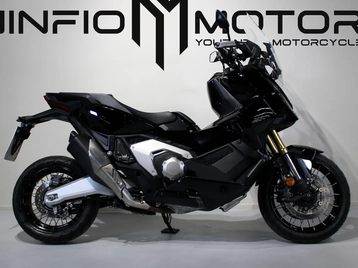 Honda X-ADV - 1