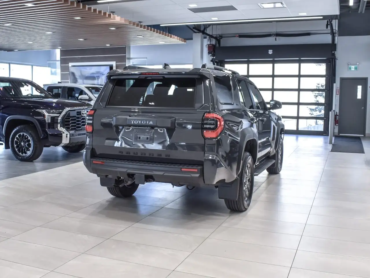 Toyota 4-Runner снимка Toyota 4-Runner