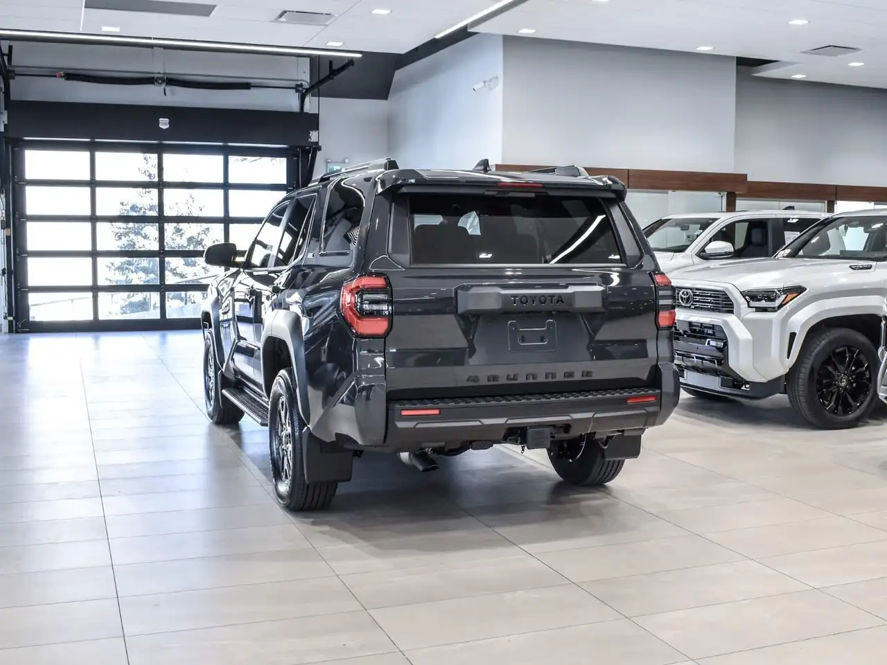 Toyota 4-Runner снимка Toyota 4-Runner