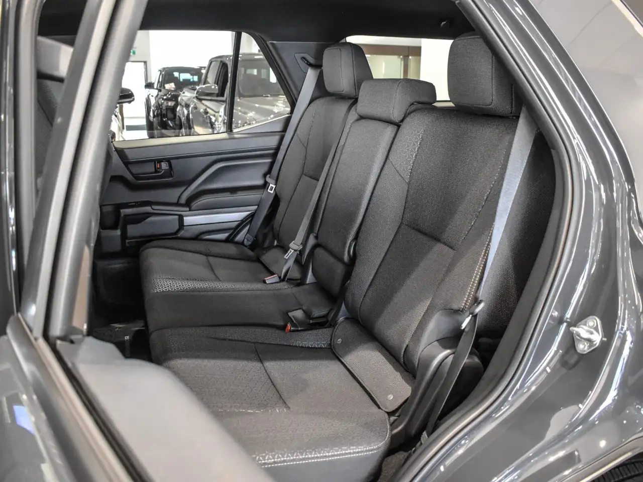 Toyota 4-Runner снимка Toyota 4-Runner
