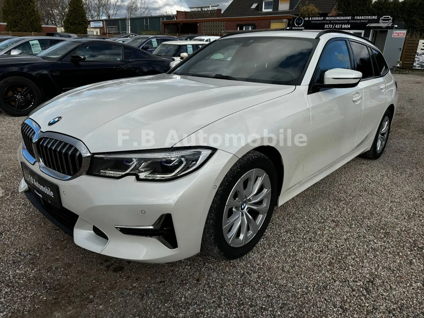 BMW 320 d xDrive Advantage/HEAD-UP/RFK/AHK/UVM.. - 2