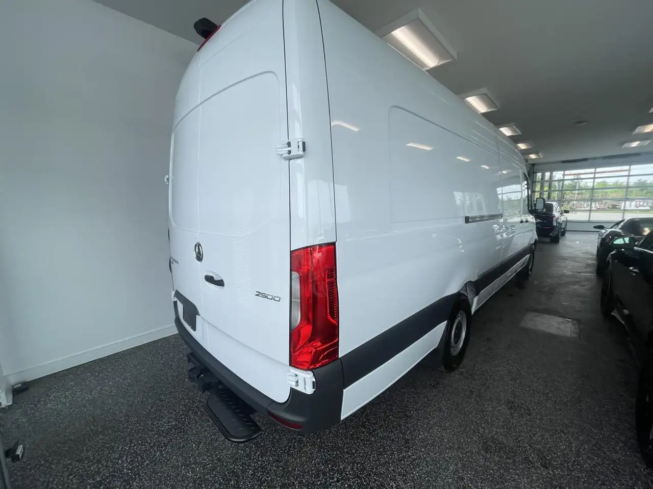 Mercedes-Benz Sprinter снимка Mercedes-Benz Sprinter