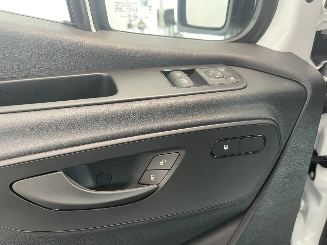 Mercedes-Benz Sprinter снимка Mercedes-Benz Sprinter