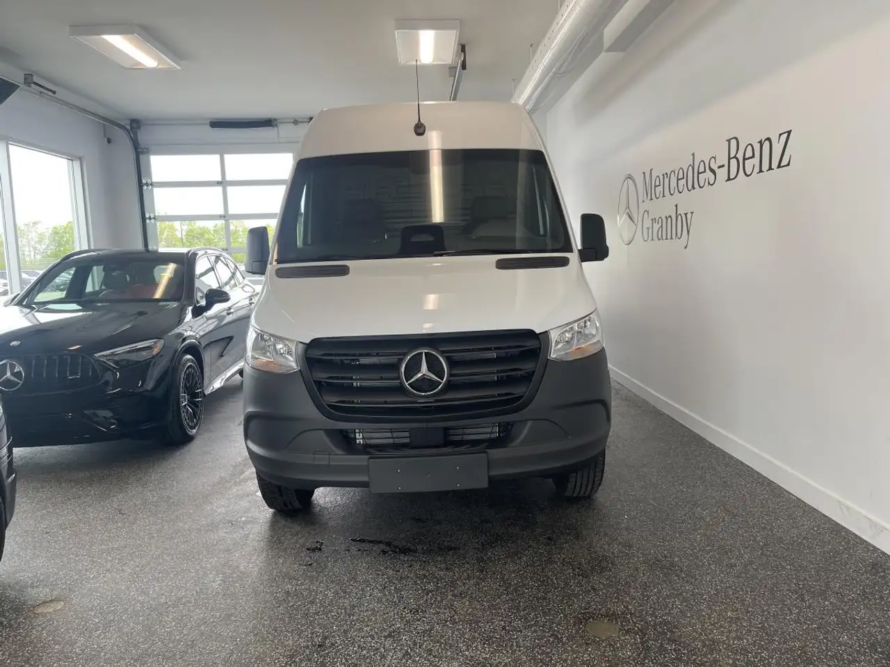 Mercedes-Benz Sprinter снимка Mercedes-Benz Sprinter