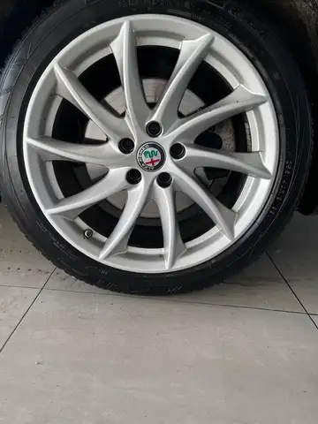 Alfa Romeo Giulia view 6