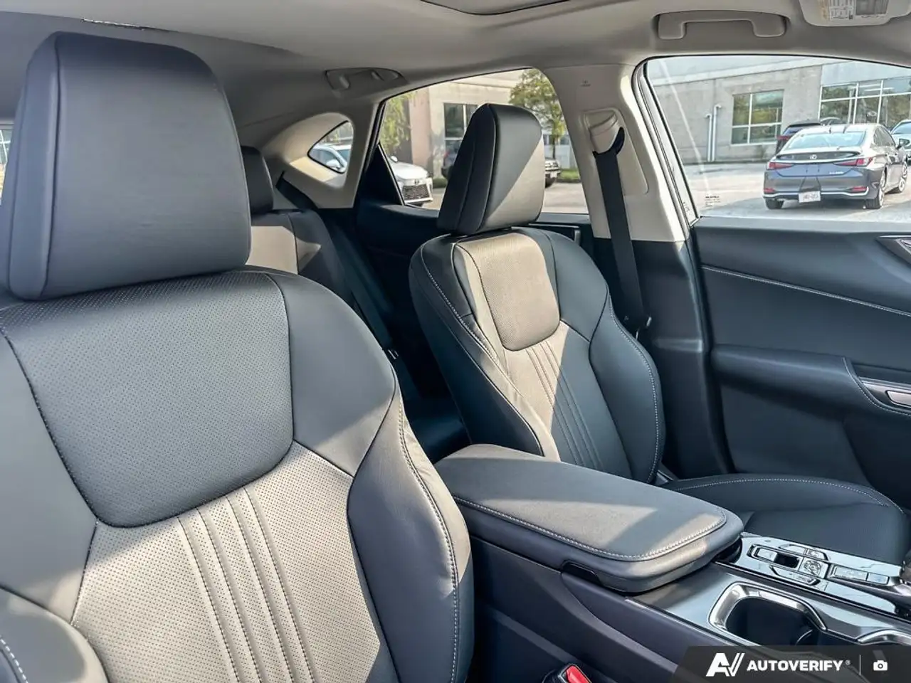 Lexus NX fotografie Lexus NX