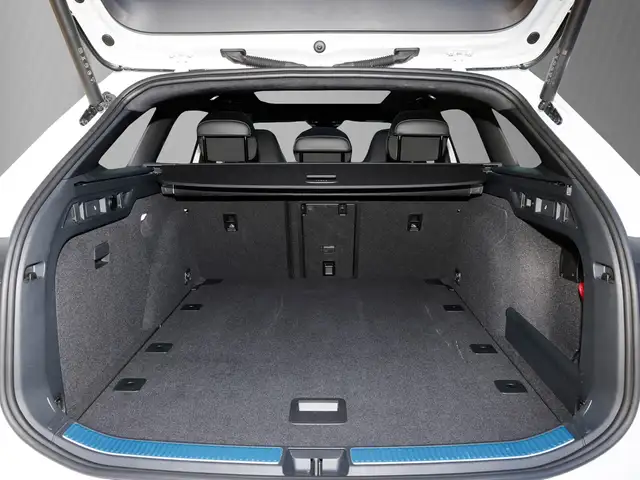 Volkswagen Passat view 8