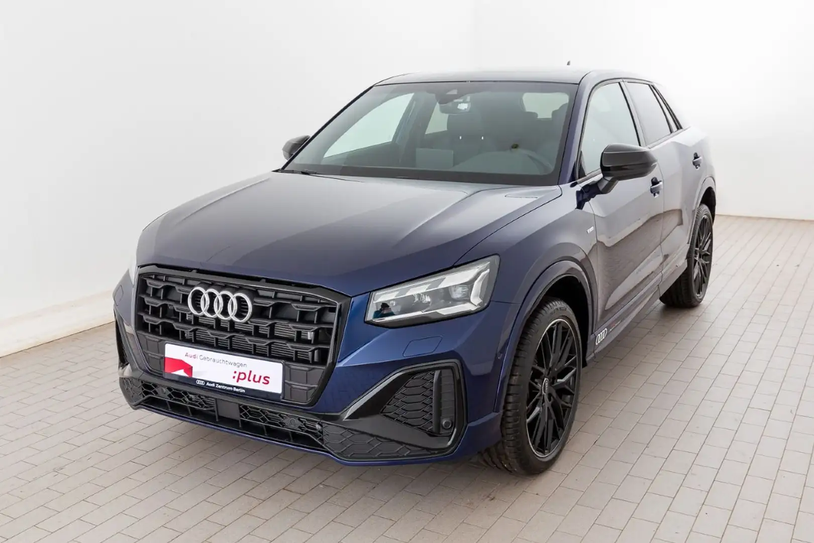 Audi Q2 S line 35 TFSI S tronic Blau - 2