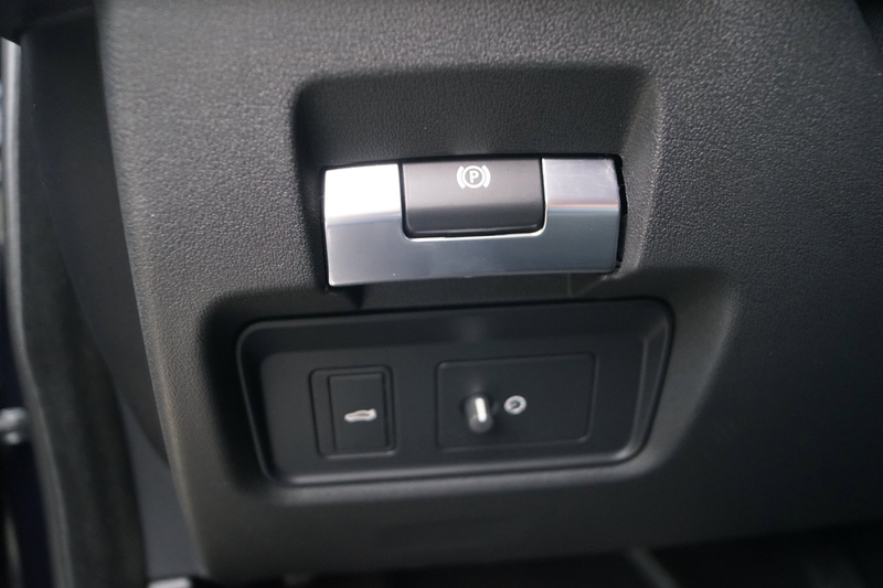 Jaguar XE 2.0 P250 R-Dynamic SE Autom Leder Sportst Stoel/St — photo 39