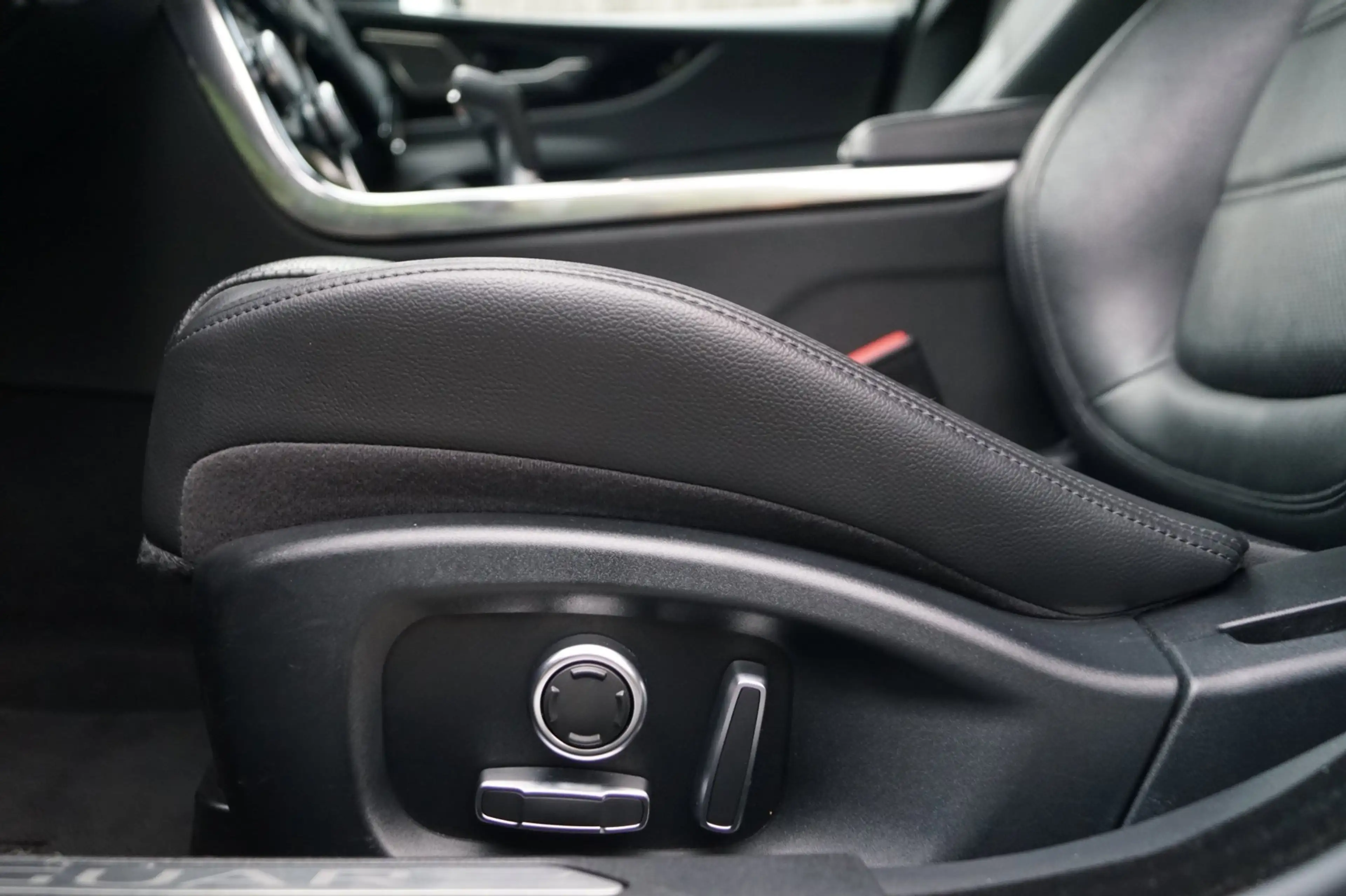 Jaguar XE 2.0 P250 R-Dynamic SE Autom Leder Sportst Stoel/St — photo 28