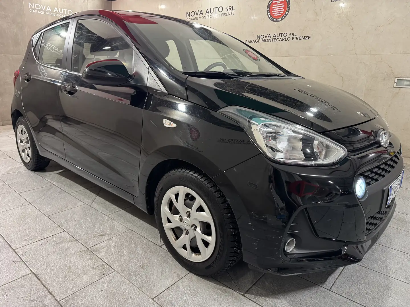 Hyundai i10 i10 2017 1.0 Comfort econext Gpl NEOPATENTATI Nero - 2