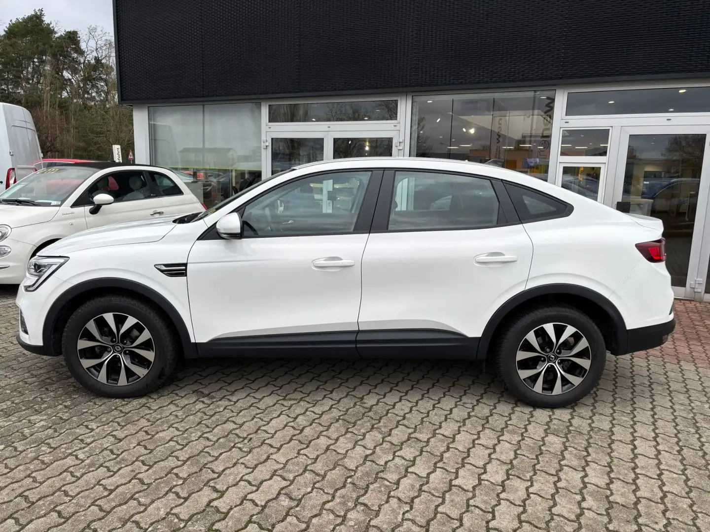 Renault Arkana 140 PS Automatik Klimaauto LED PDC Weiß - 2