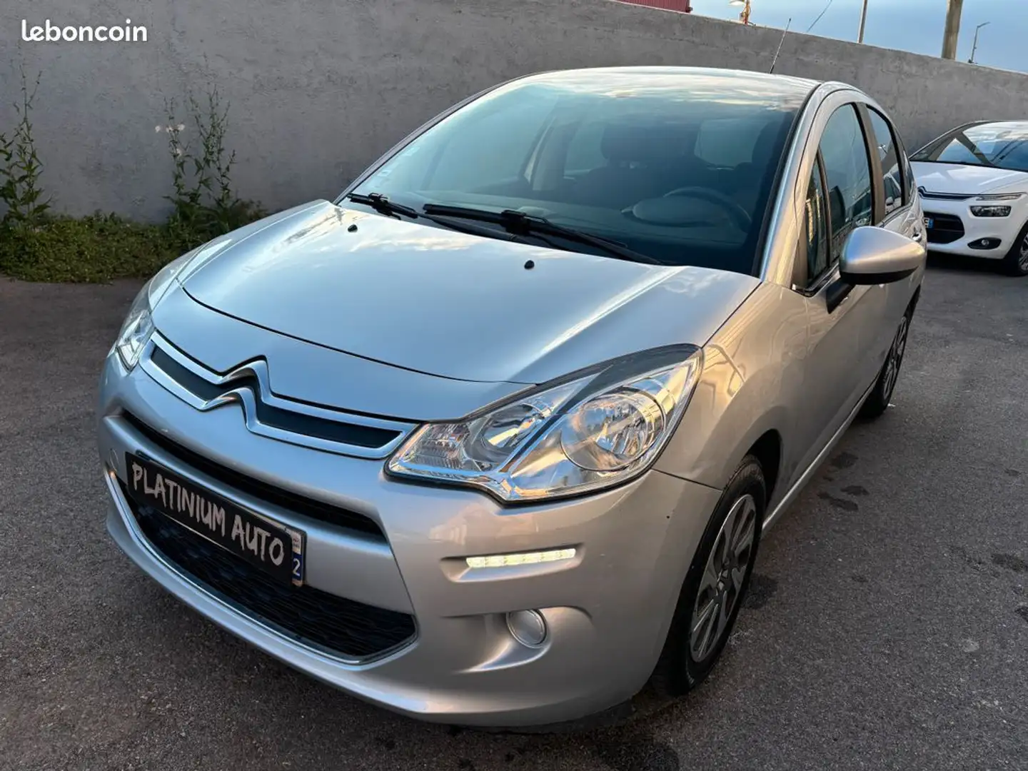 Citroen C3 II (2) 1.6 E-HDI 90 Collection Grey - 2