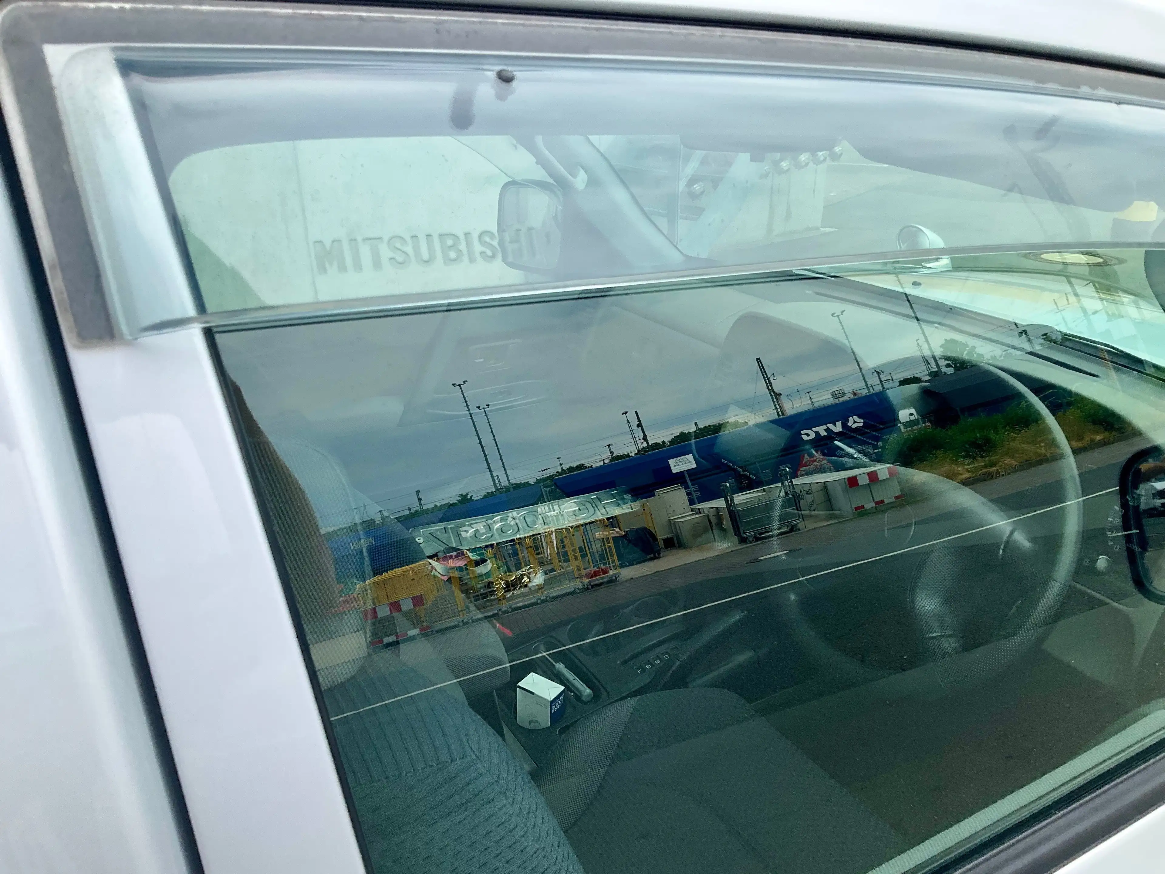 Mitsubishi Pajero Pajero 3.0 V6 Rechtslenker 19% Mwst. Scheckheft — photo 14