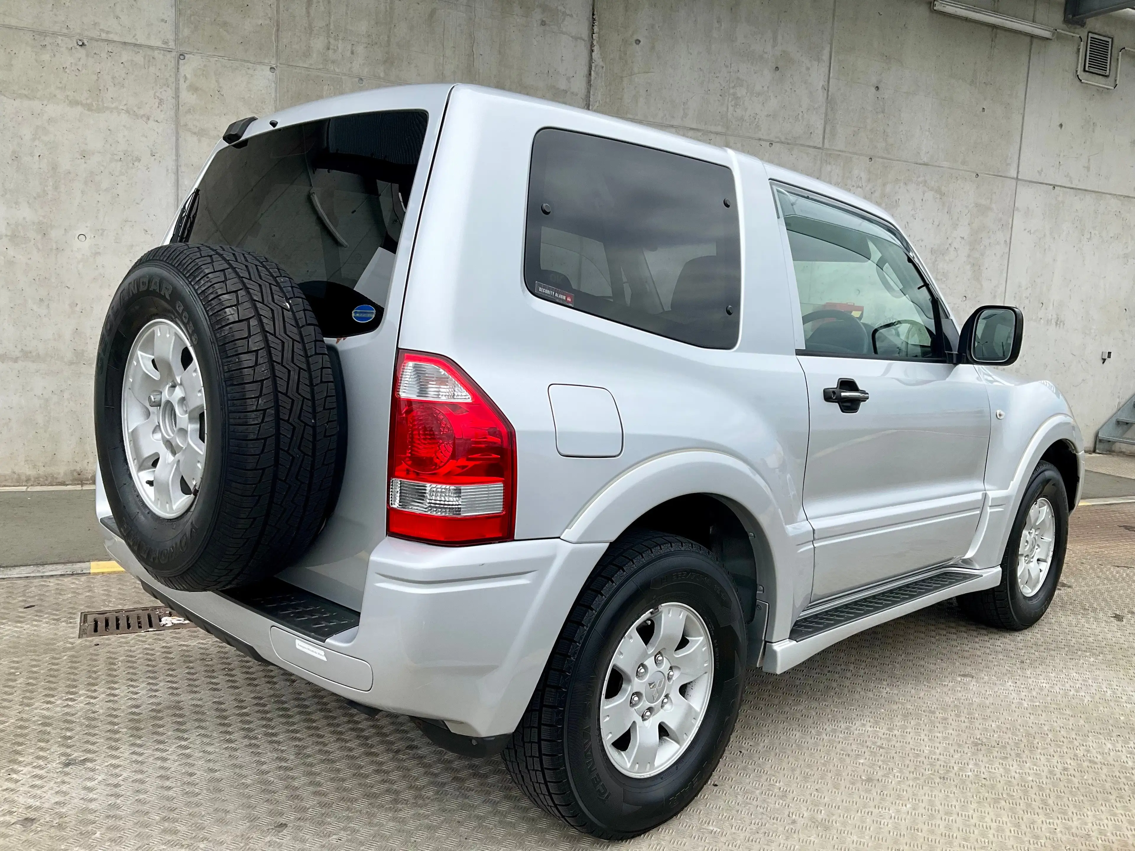 Mitsubishi Pajero Pajero 3.0 V6 Rechtslenker 19% Mwst. Scheckheft — photo 5