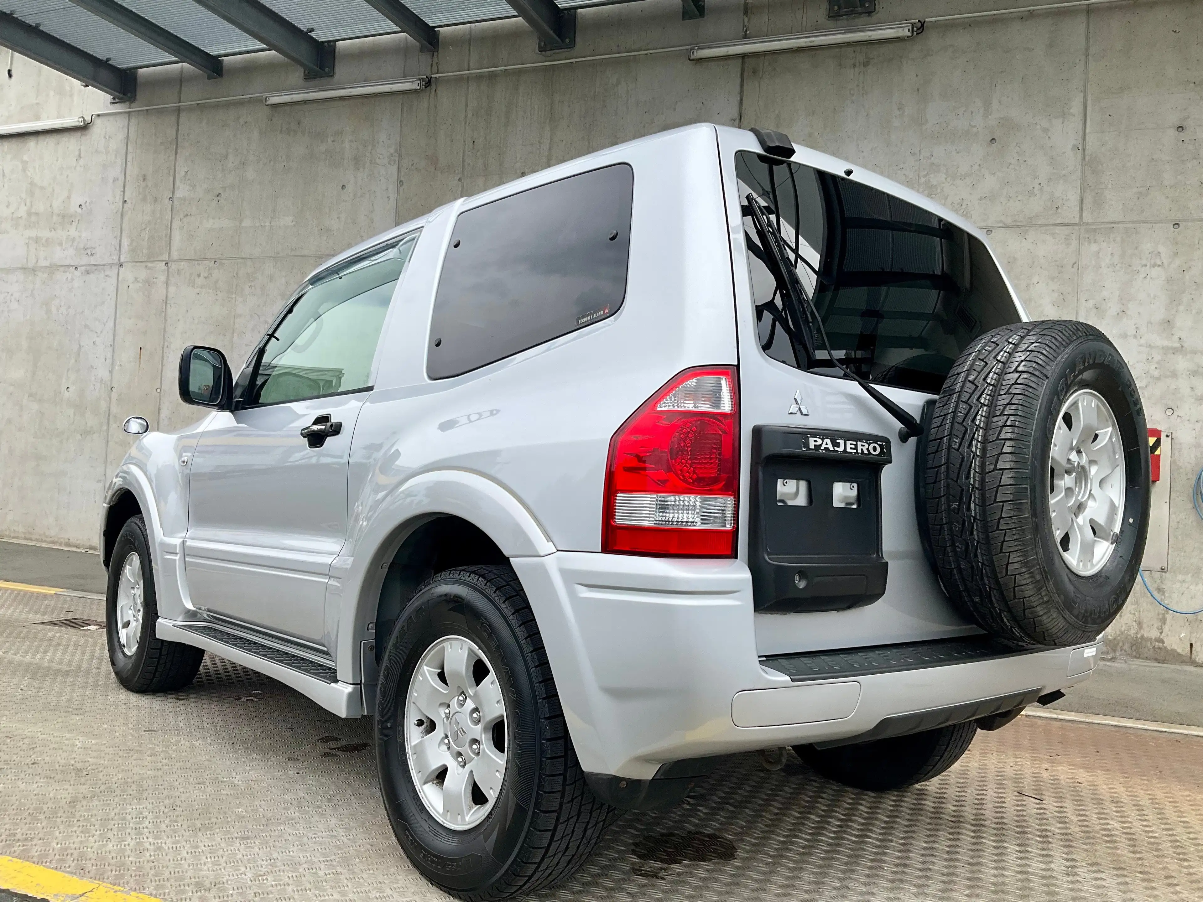 Mitsubishi Pajero Pajero 3.0 V6 Rechtslenker 19% Mwst. Scheckheft — photo 7