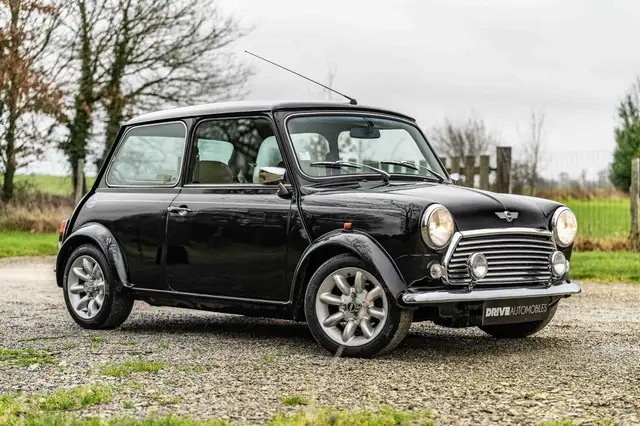 MINI 1300 Mini MPI 1300 Cooper "Chic" - French Origin