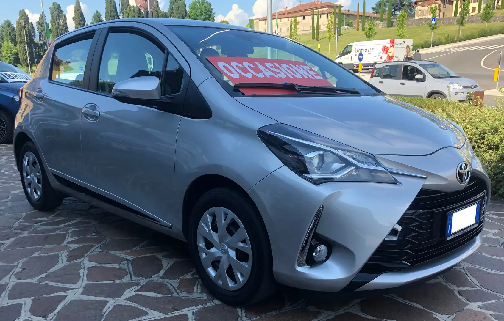 Toyota Yaris Yaris III 2017 5p 1.0 Active my18 Argento - 2