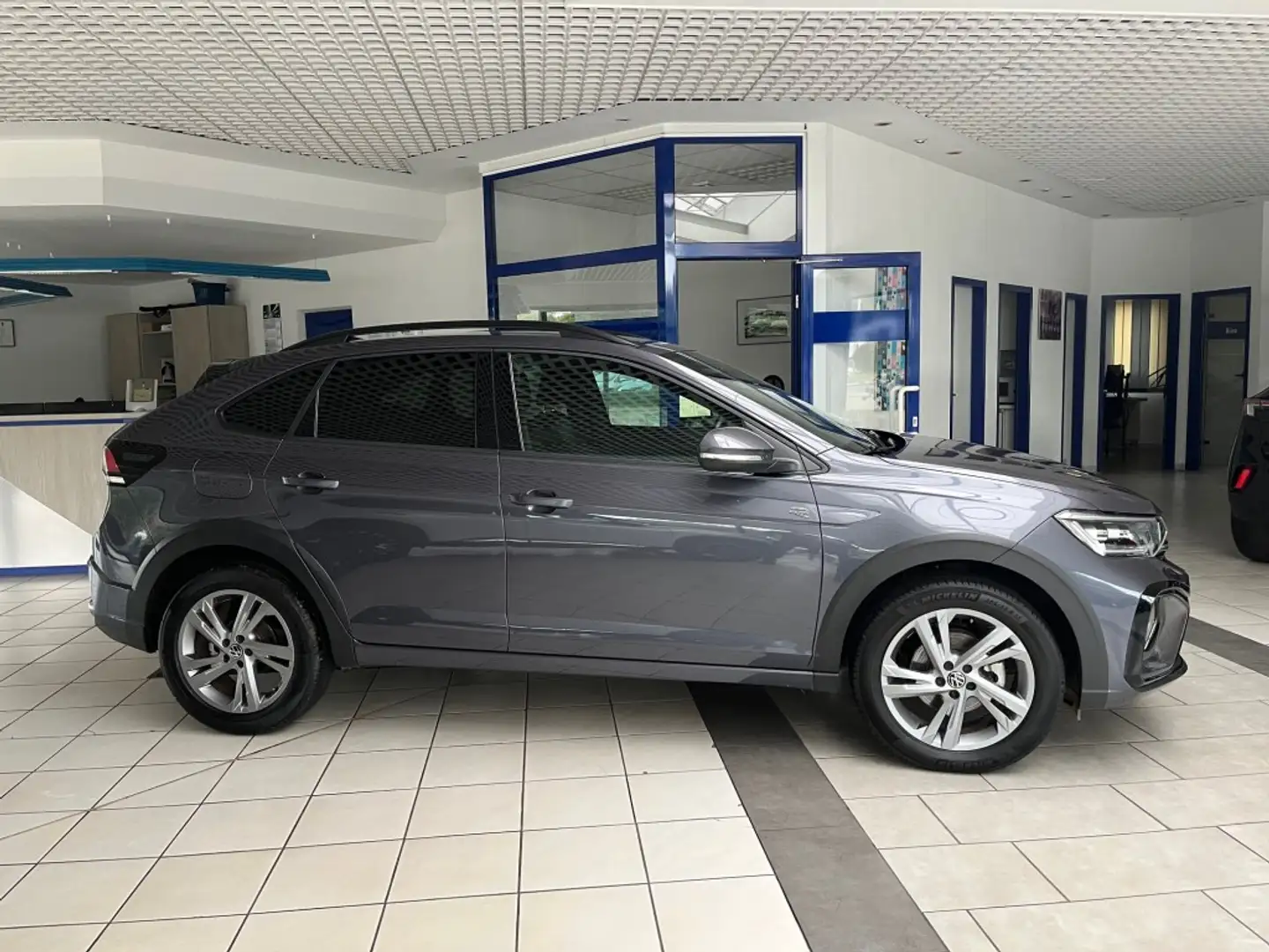 Volkswagen Taigo 1.0 TSI-DSG R-LINE, IQ-Drive,Matrix,RFK Grau - 2