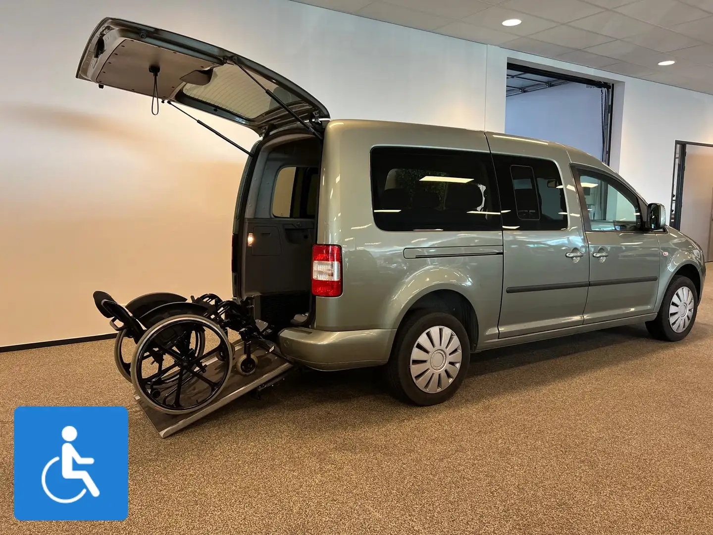 Volkswagen Caddy Maxi Rolstoelauto 5+1 Vert - 2