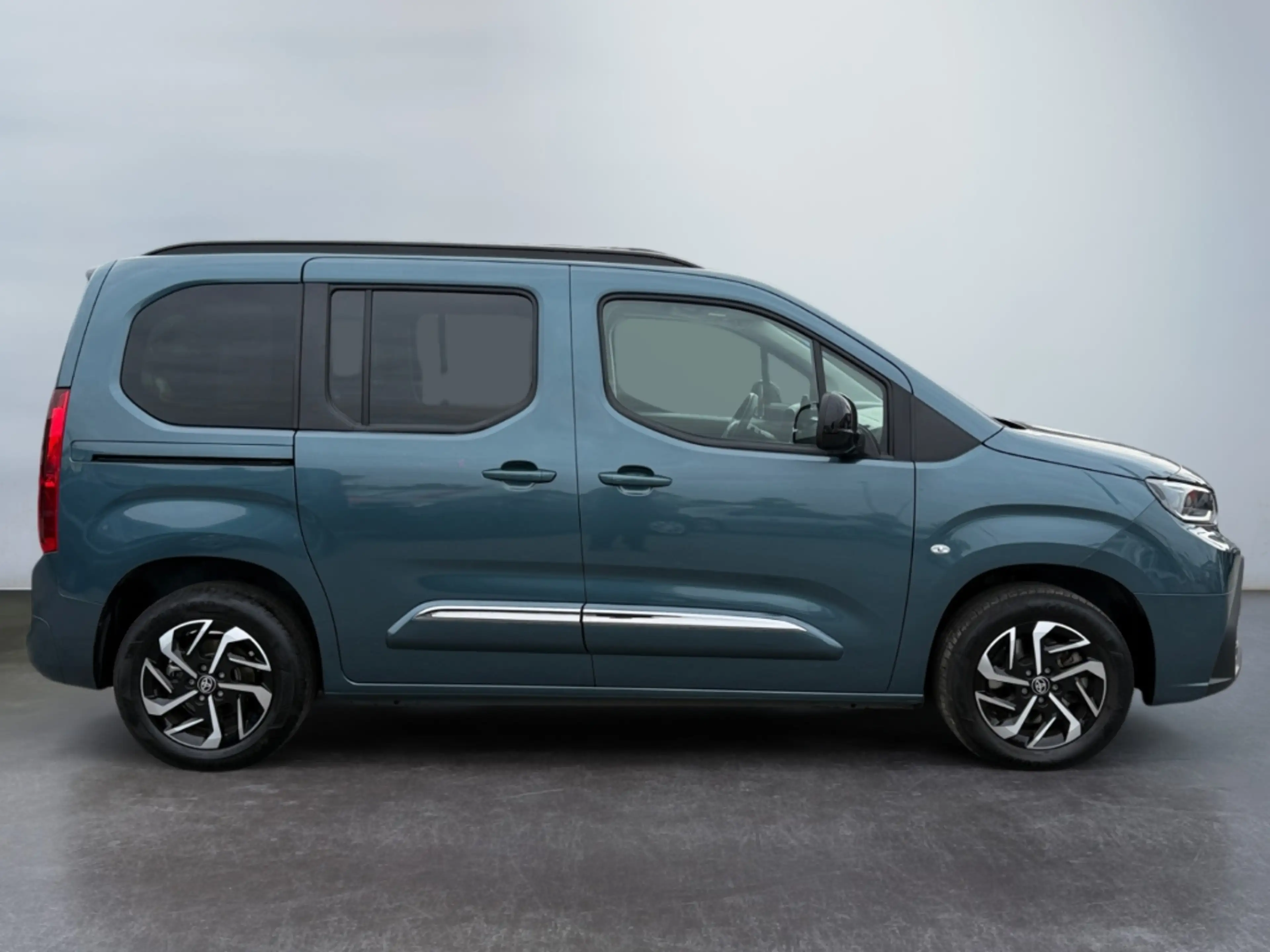 Toyota Proace City Verso L1 Team D *LED*Tempo*PDC*SHZ* — photo 10