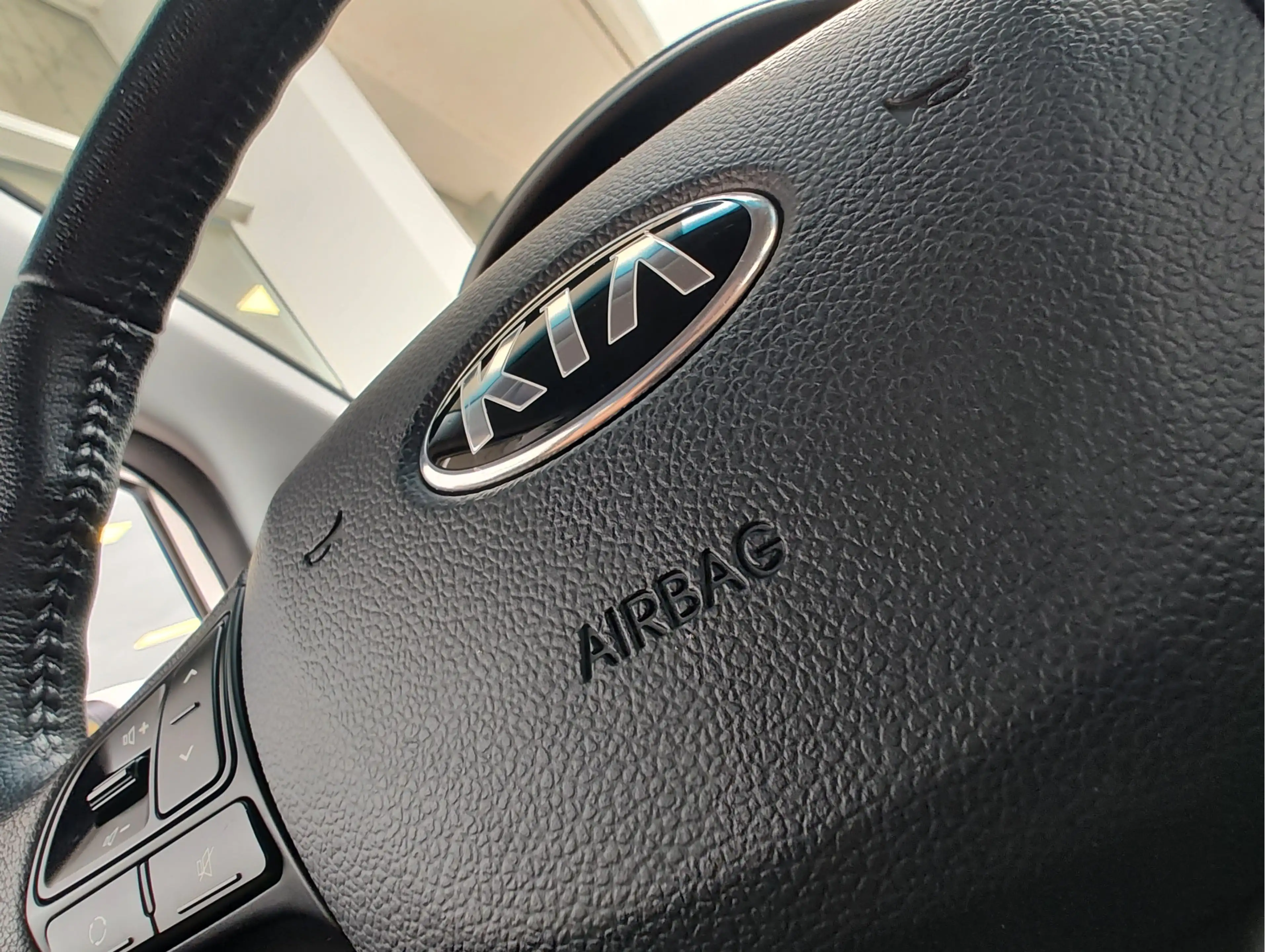 Kia Rio 1.2 CVVT SUPER PACK Clima | Keyless | Cruise Contr — photo 23