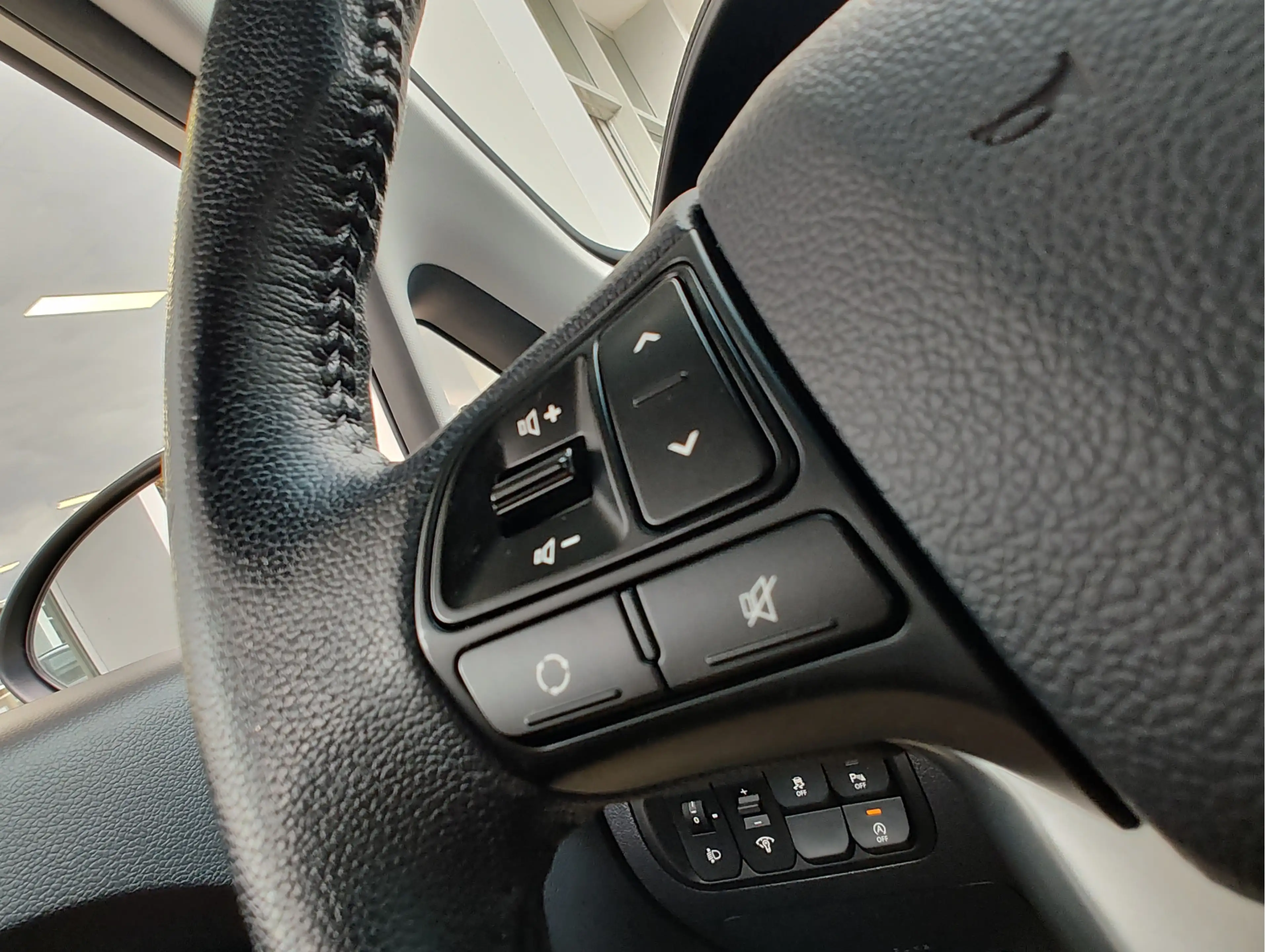 Kia Rio 1.2 CVVT SUPER PACK Clima | Keyless | Cruise Contr — photo 20