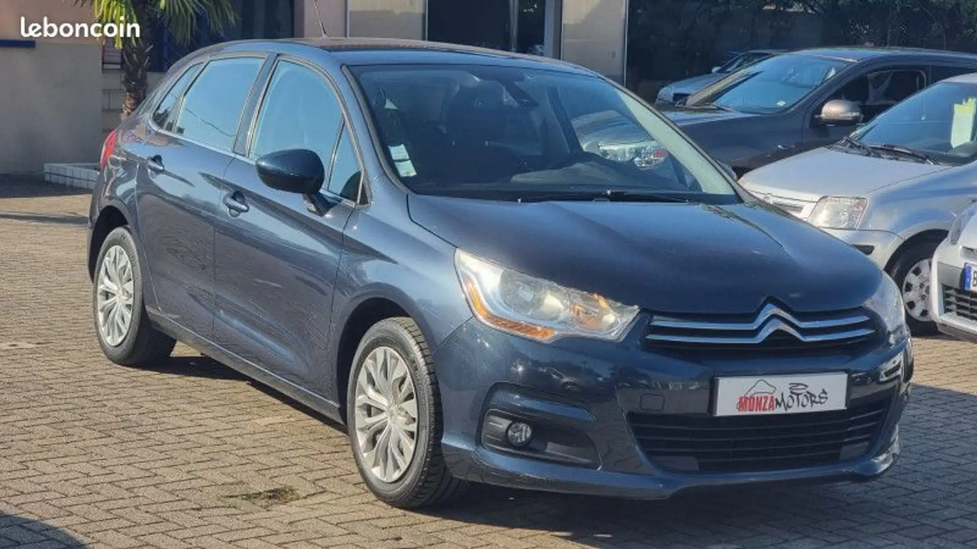 Citroen C4 1.6 VTI 120CH CONFORT Bleu - 1