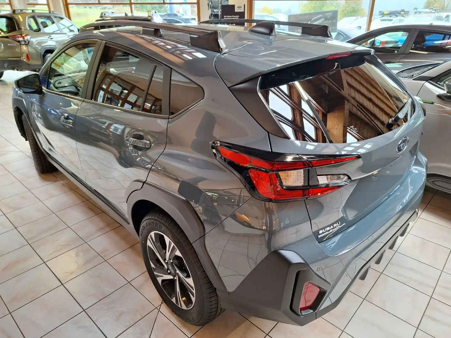 Subaru Crosstrek 2.0ie Trend Lineartronic 4WD Blau - 2