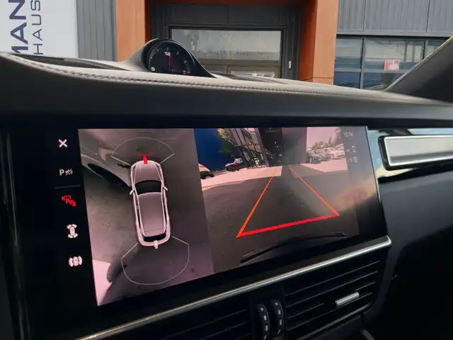 Porsche Cayenne view 14