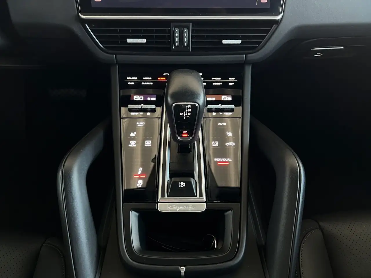 Porsche Cayenne E-Hybrid Platinum Edition SportDesign, миниатюра 9
