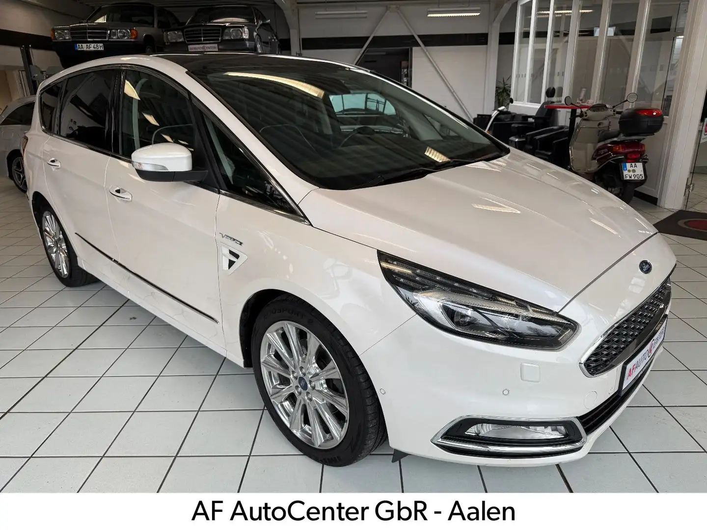Ford S-Max S-MAX Vignale Automatik*7 Sitzer*LED*AHK*Sitzk. Weiß - 1